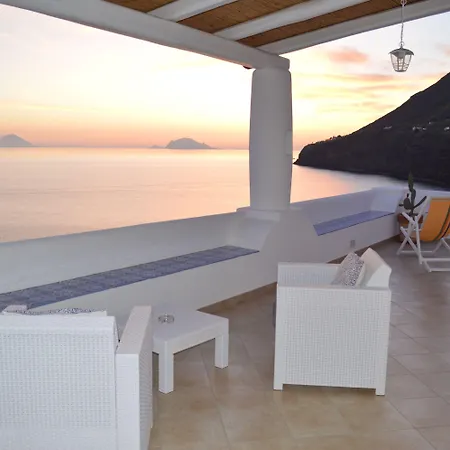 'a Alera & Breakfast Malfa (Salina)