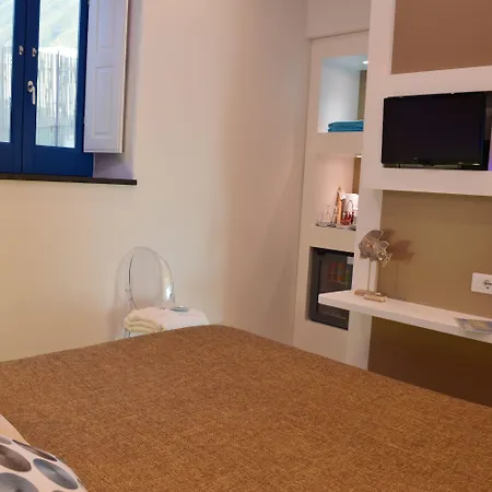 'a Alera & Breakfast Malfa (Salina)