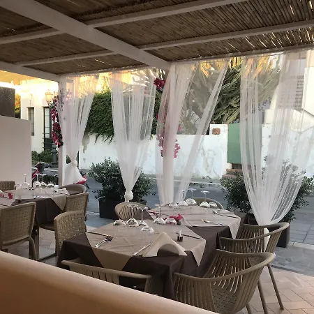 'a Alera & Breakfast 4*